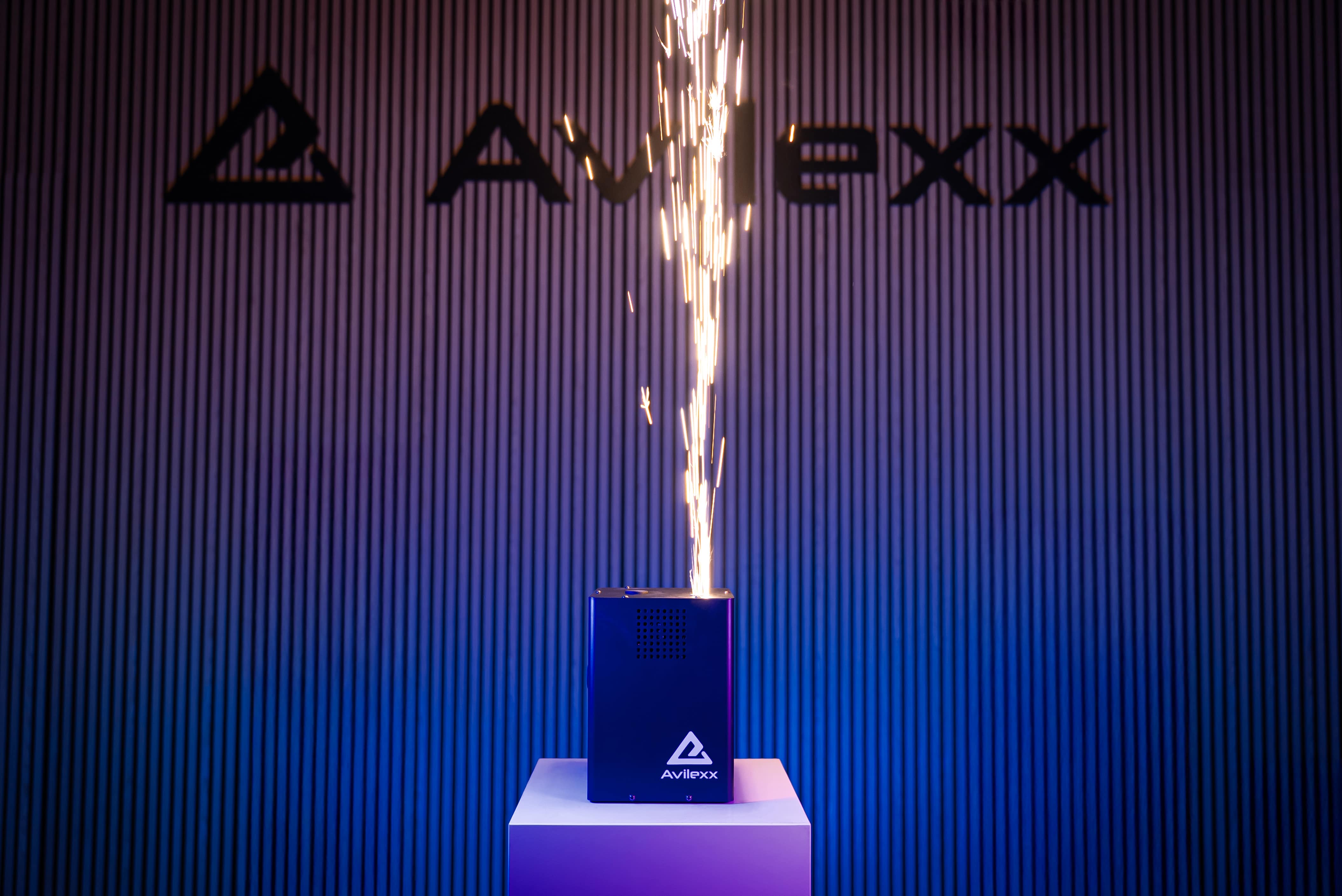 Avilexx Sparkus 1 - 5m indoor